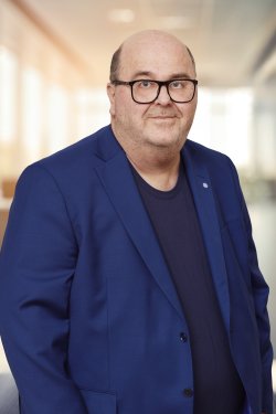 MIKAEL LINDBLOM
